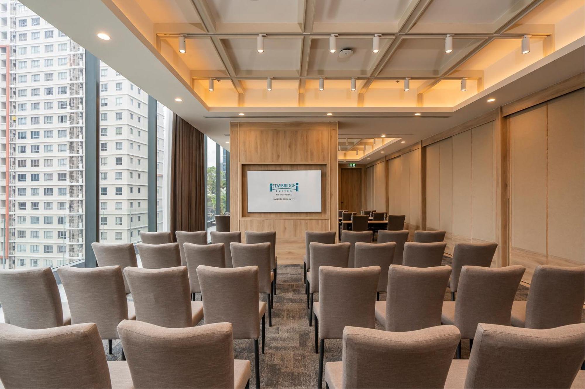 Staybridge Suites Bangkok Sukhumvit By Ihg Eksteriør billede